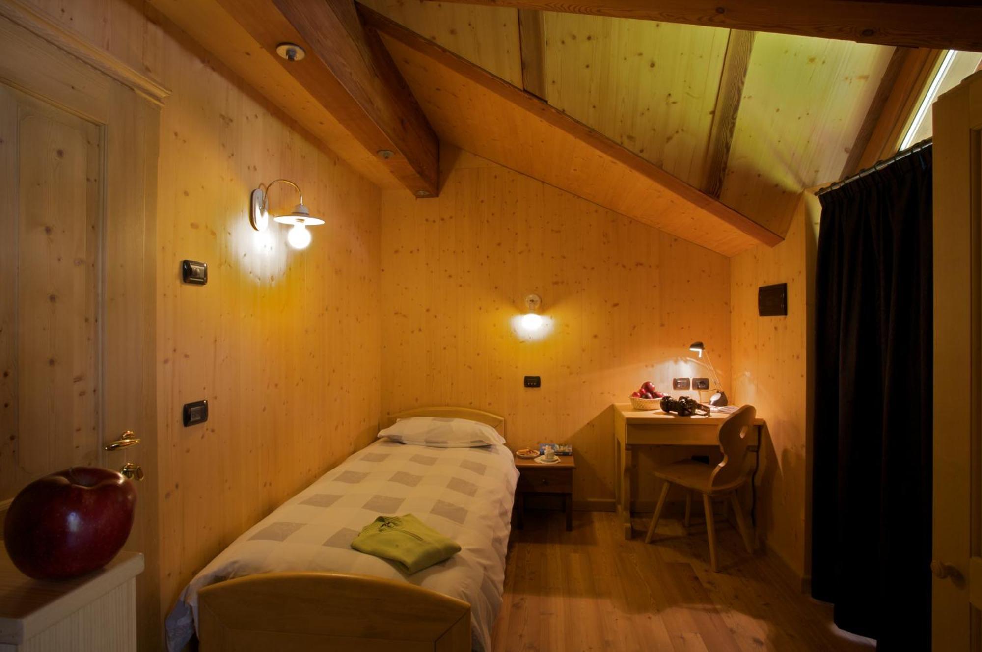 B&B Affittacamere Larix Rumo Exterior foto