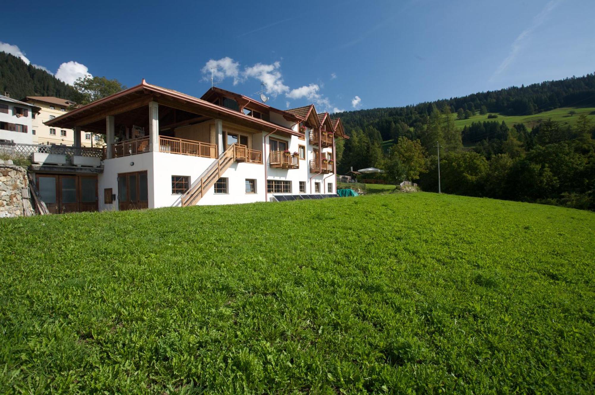 B&B Affittacamere Larix Rumo Exterior foto