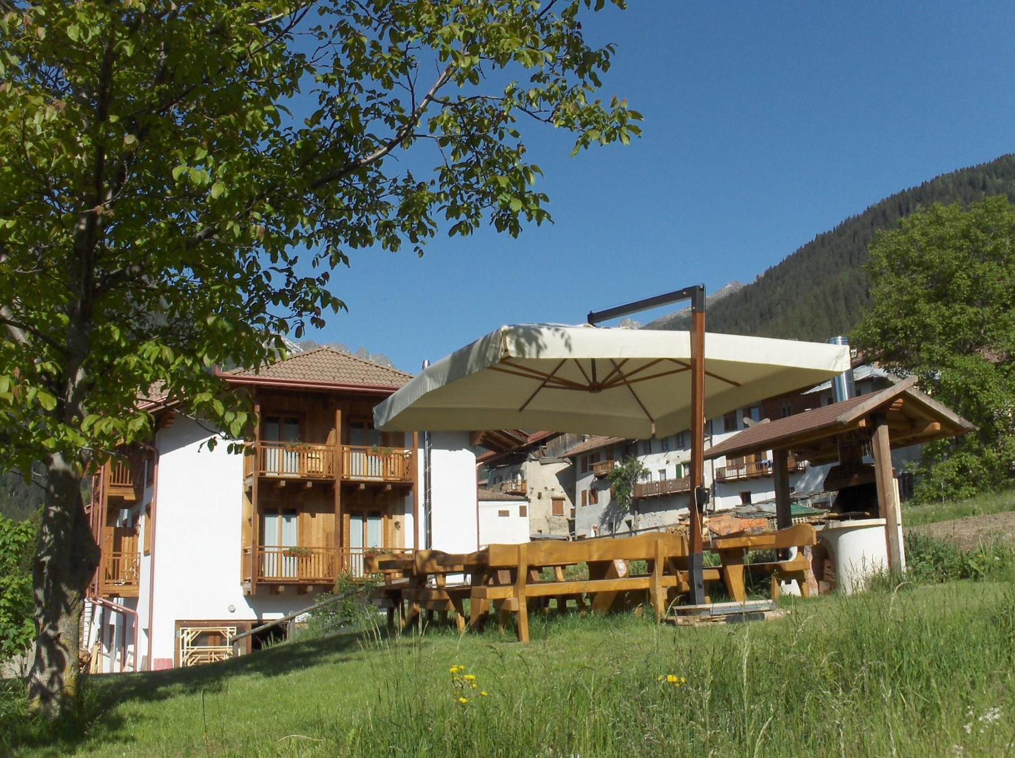 B&B Affittacamere Larix Rumo Exterior foto