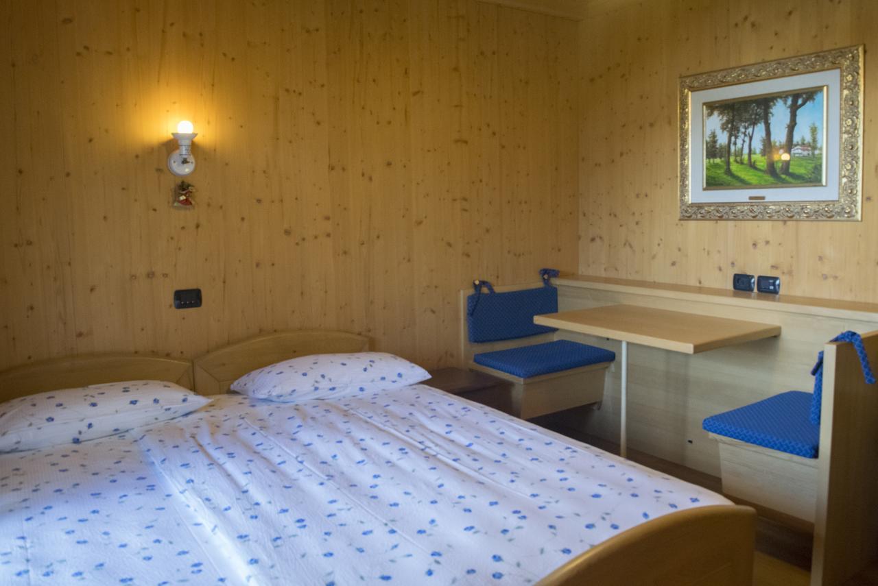 B&B Affittacamere Larix Rumo Exterior foto